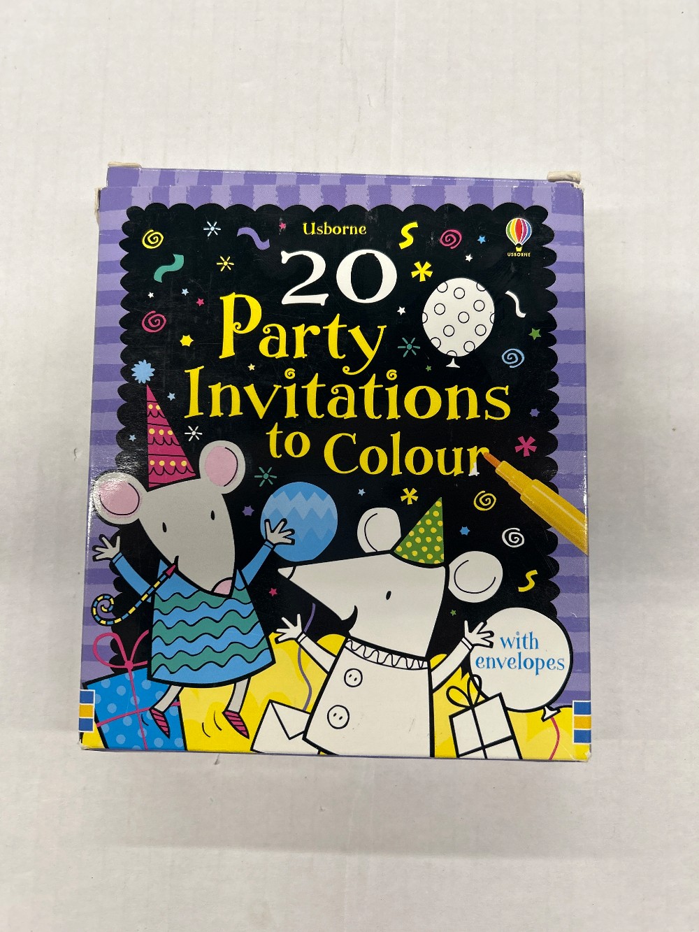 20 Party Invitations to Colour