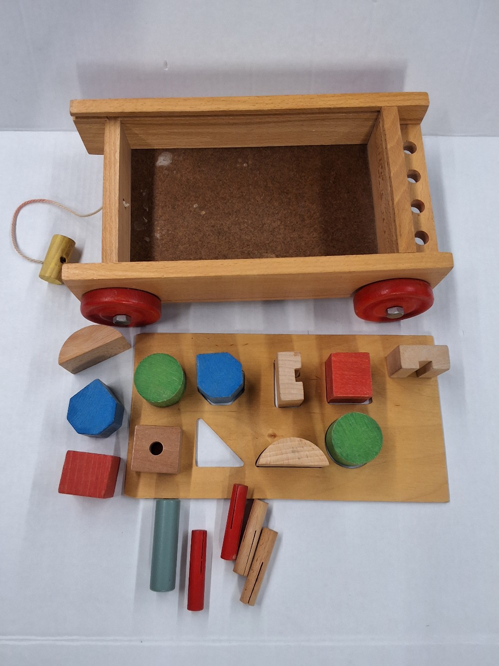 Wooden wagon with shapes