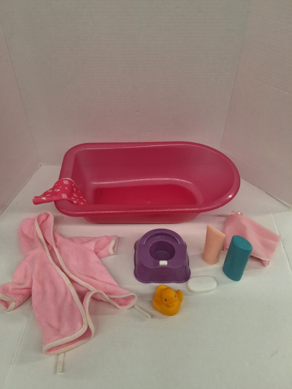 Doll bathroom set