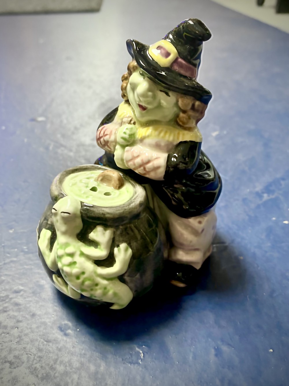 Witch and Cauldron Salt and Pepper Shakers