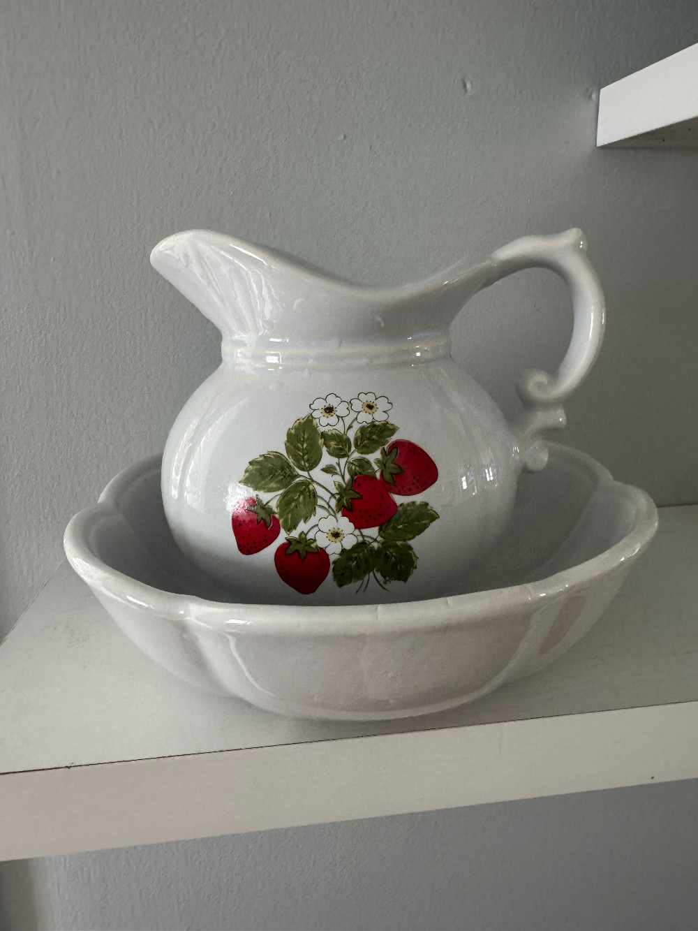 McCoy Strawberry Pitcher and Basin