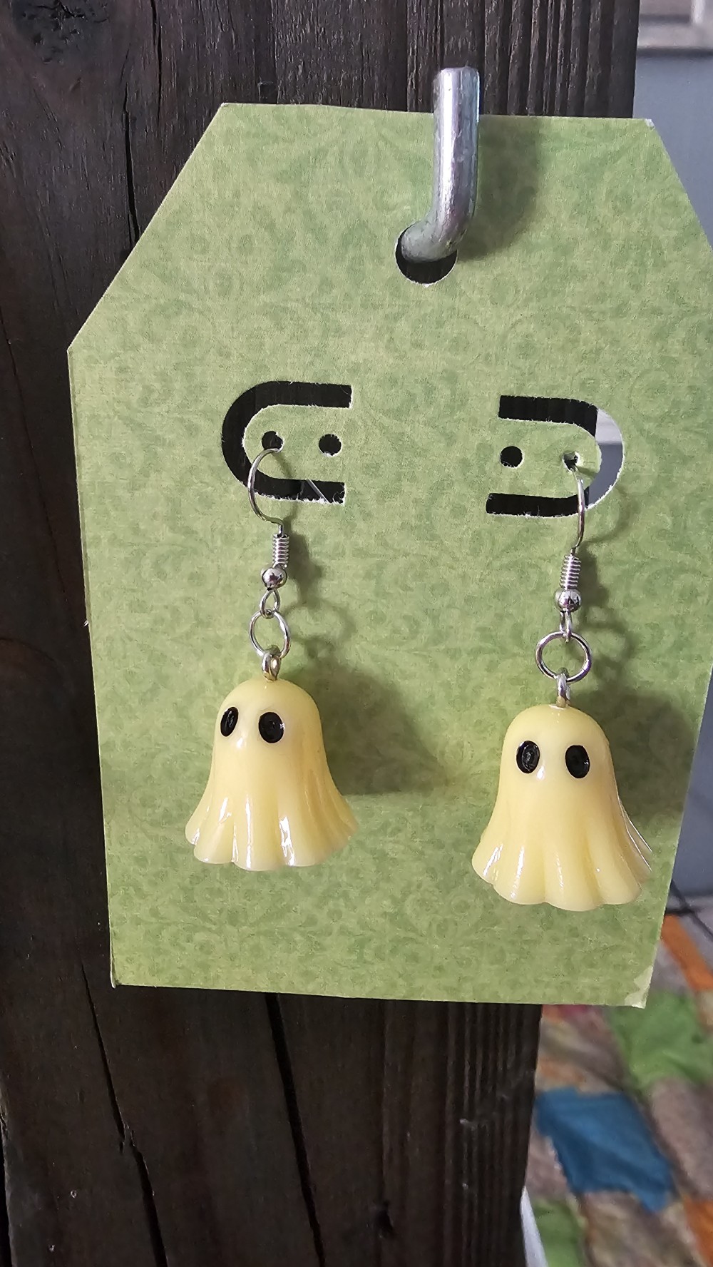 Ghost earrings (yellow)