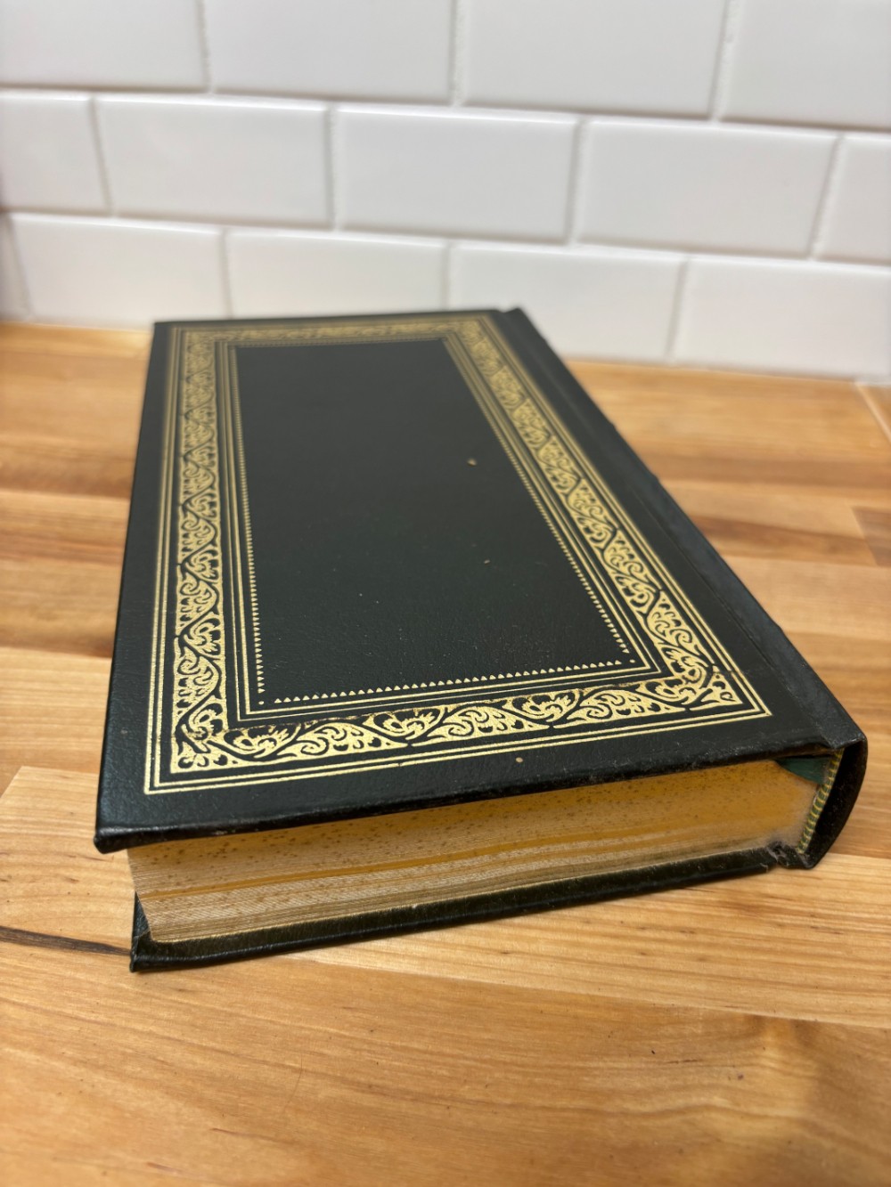 Book Billy Graham Unto the Hills Daily Devotional 1996 Christian Library Society Faux Leather Hardcover