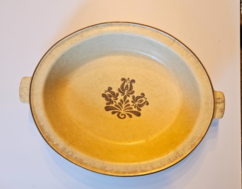 Vintage Pfaltzgraff Village oval vegetable bowl