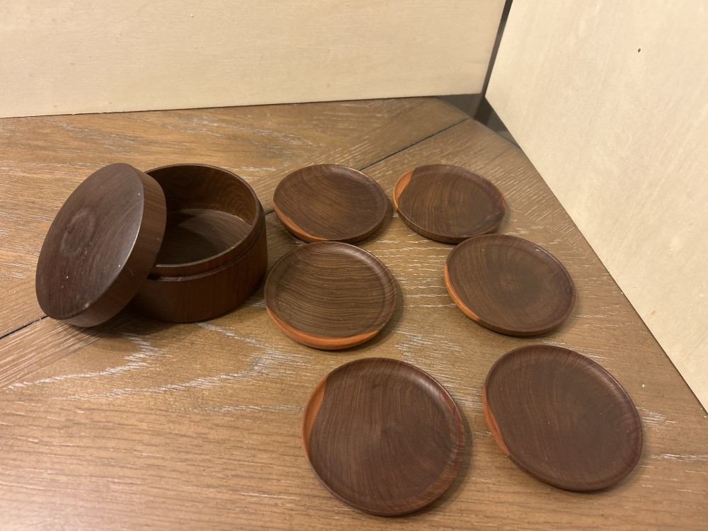 Vintage Mahogany Coaster Set of 6 with Matching Lidded Box