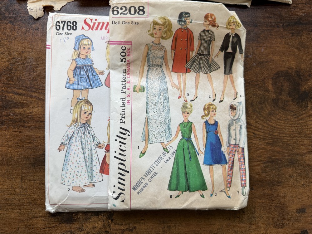 Lot of 6 vintage doll patterns