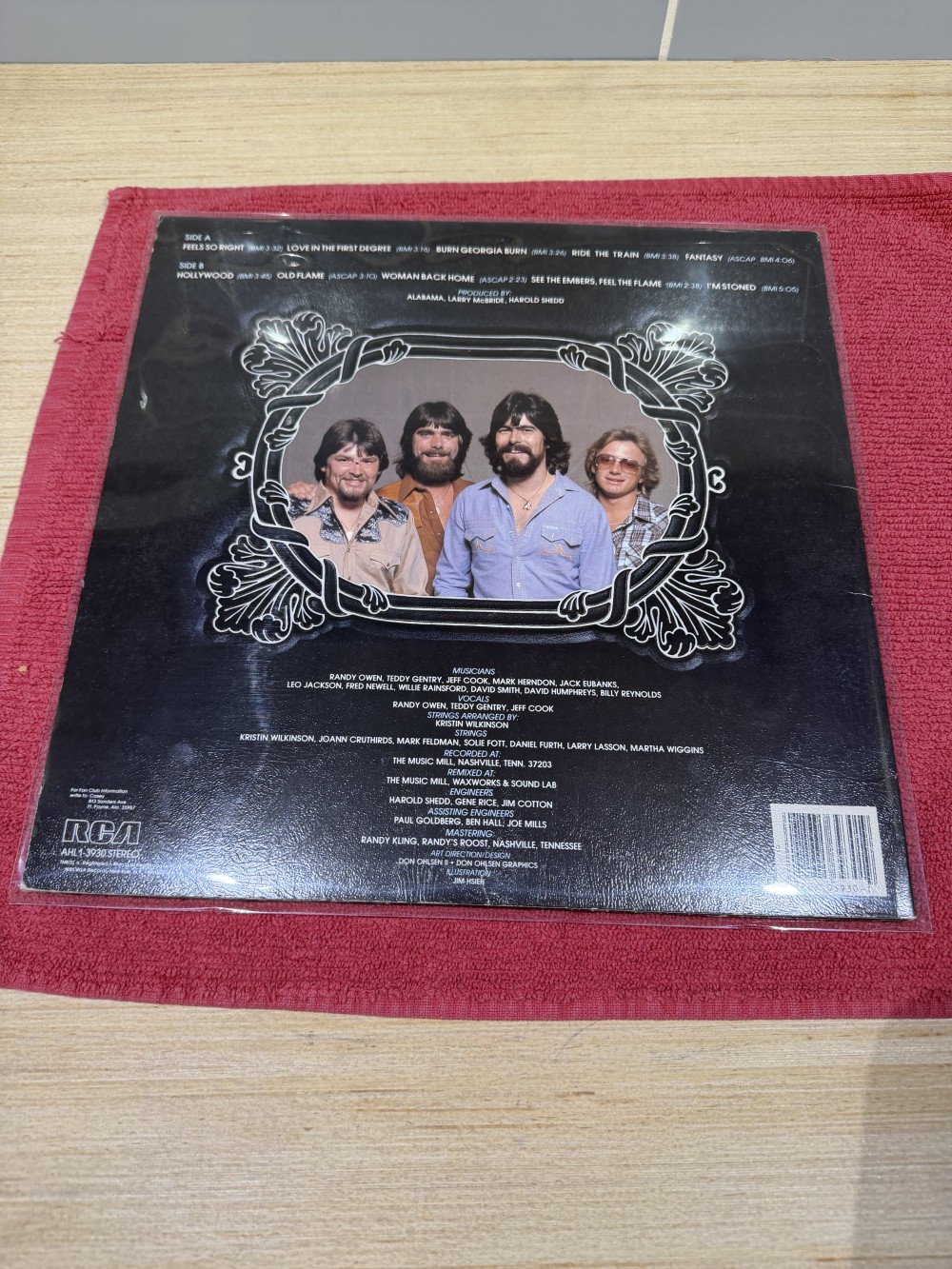 Alabama – Feels So Right (1981, RCA) Vinyl