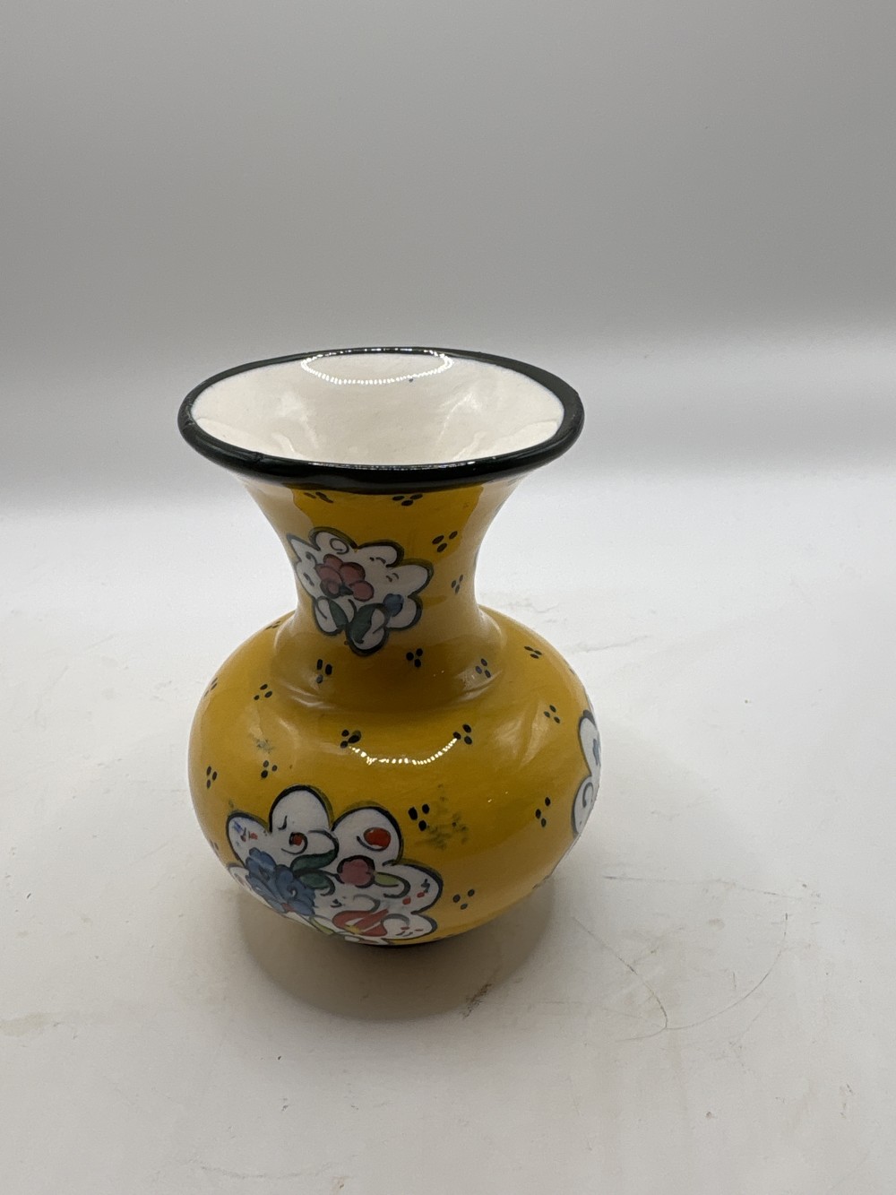 Nurum Handmade Ceramic Vase 4 inch tall from Turkey As-is
