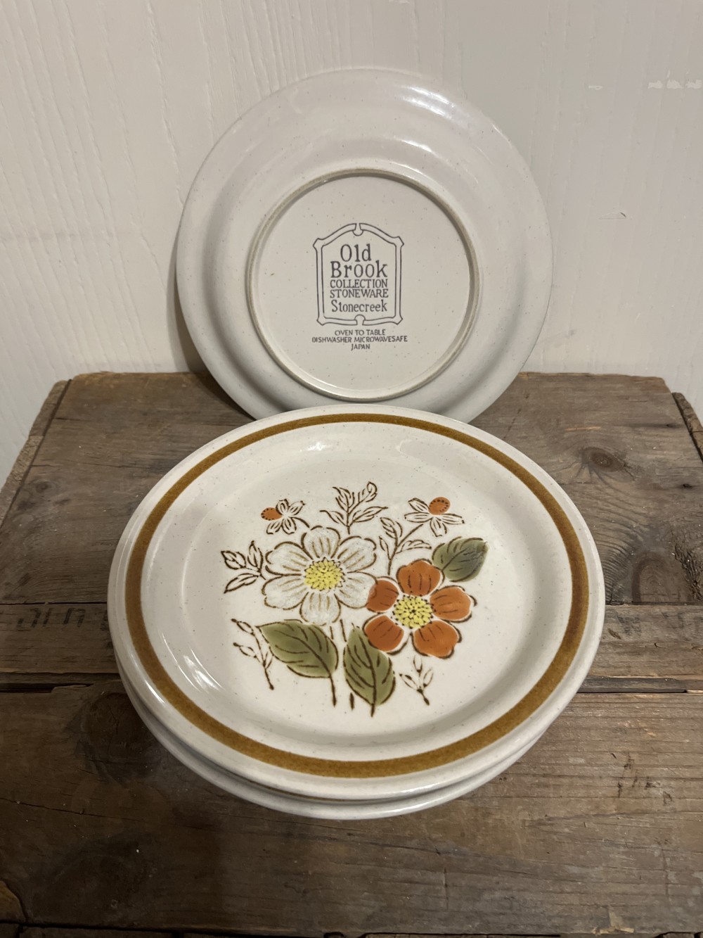1970s Retro Stoneware bread plate
