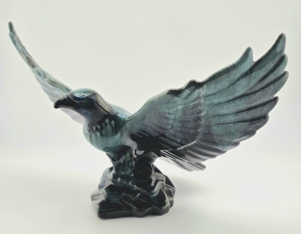 VTG Blue Mountain Pottery Soaring Eagle