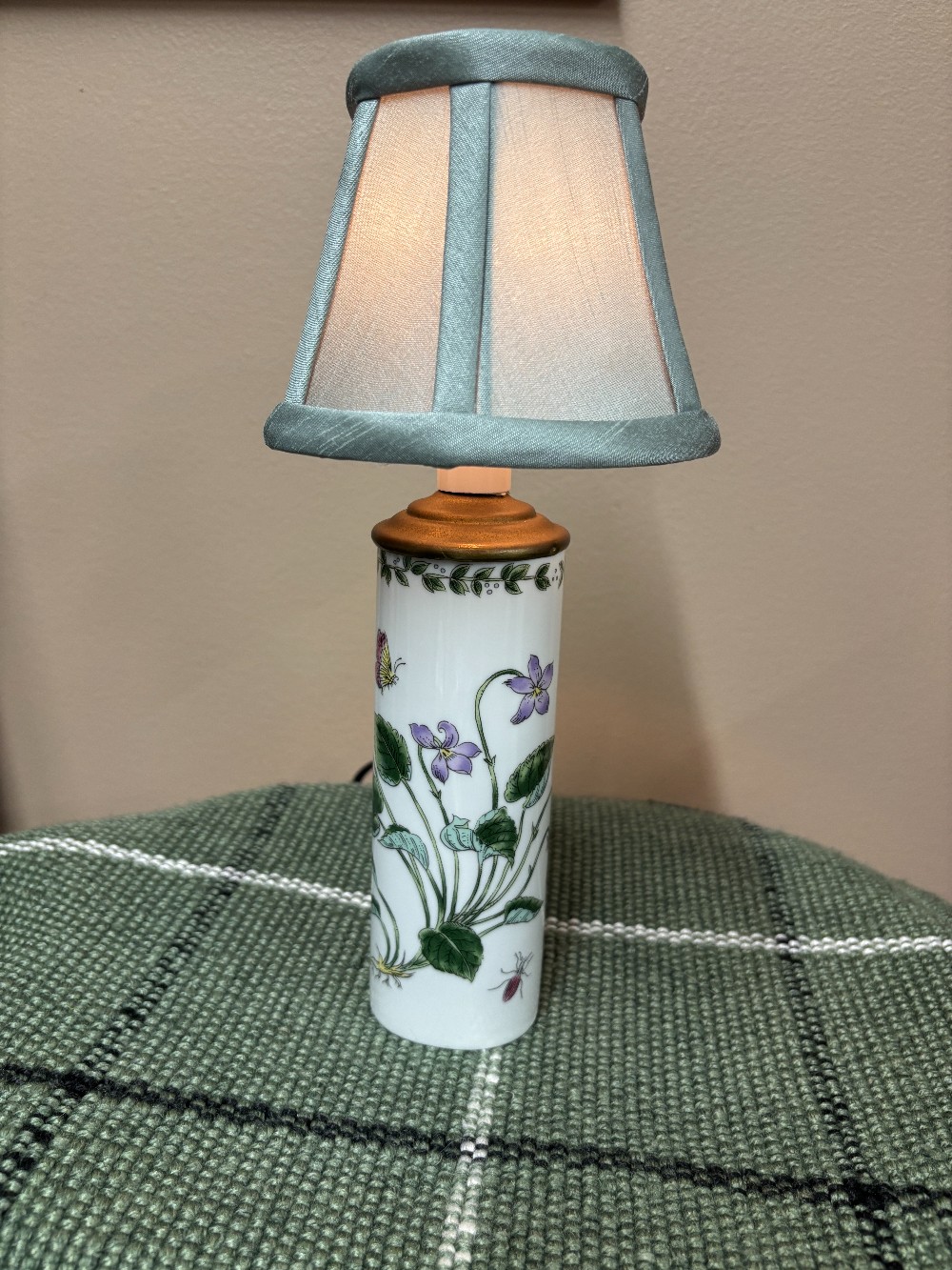 Lamp ceramic FTD floral vase sage shade 25