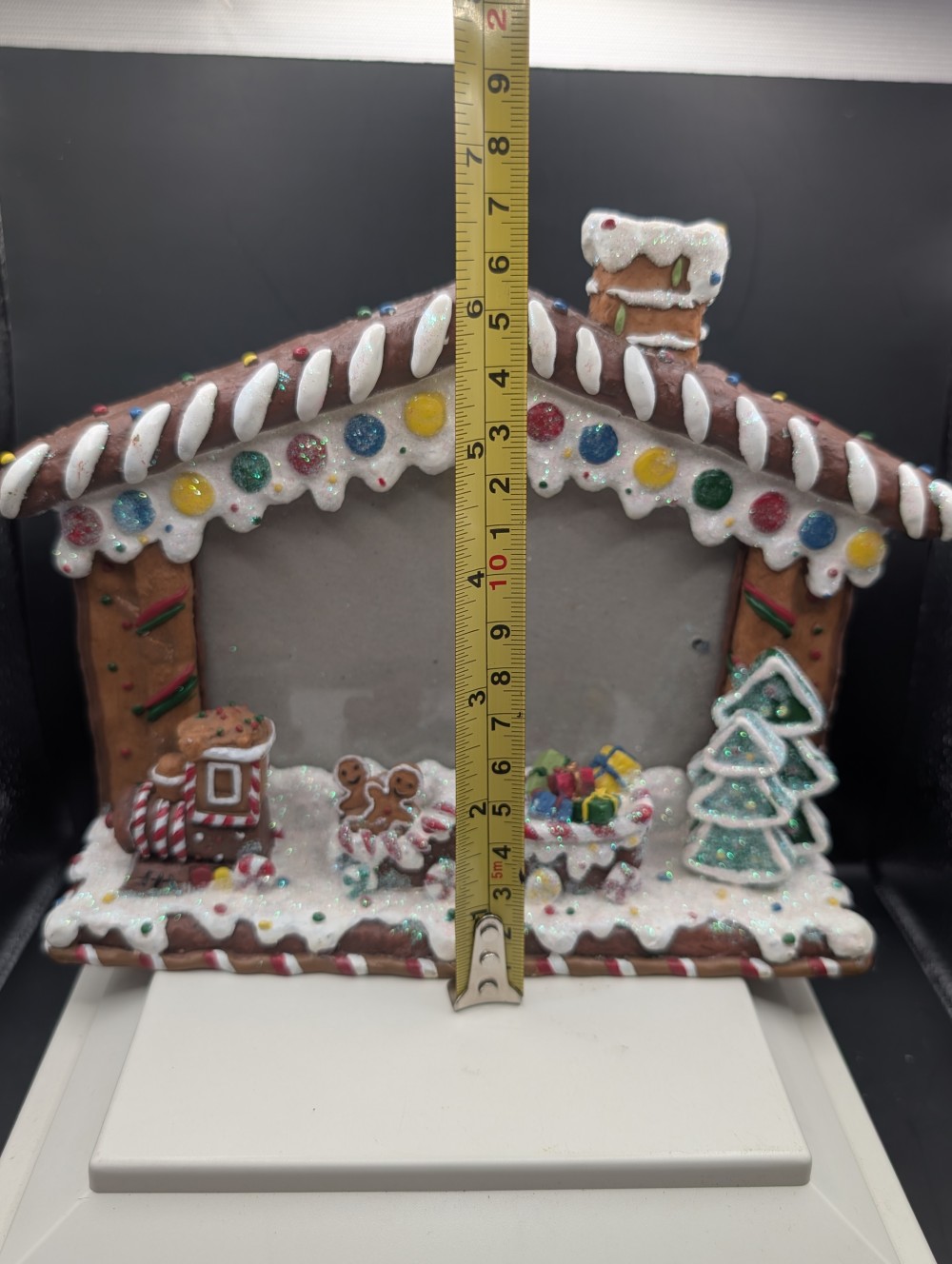 Gingerbread house/train picture frame