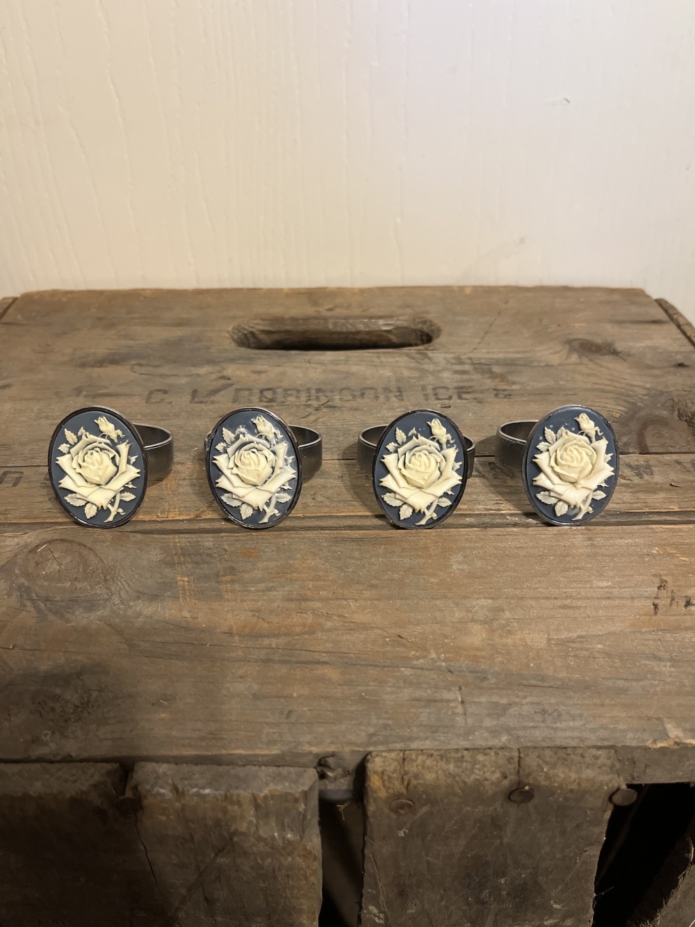 Vtg blue rose cameo napkin rings