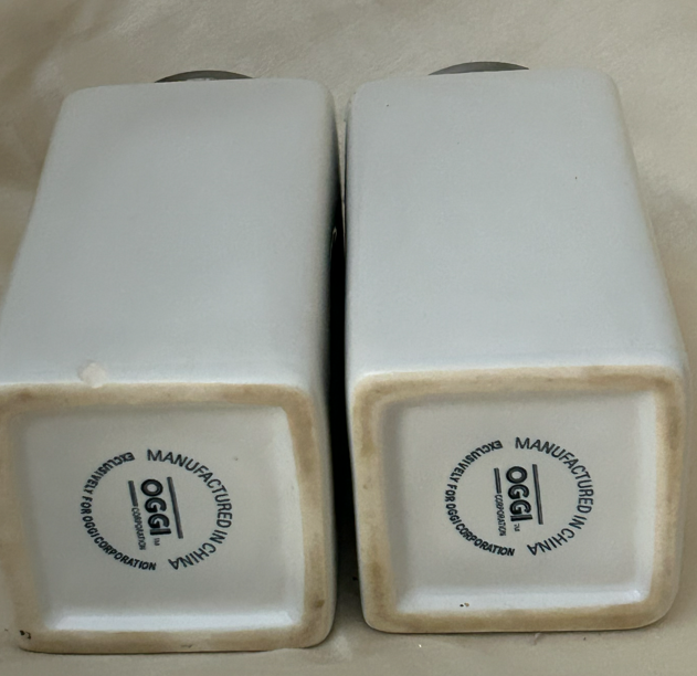 OGGI White Ceramic Salt & Pepper Shakers Set | Retro Square Range Top Diner Style | Modern Art Deco Kitchenware