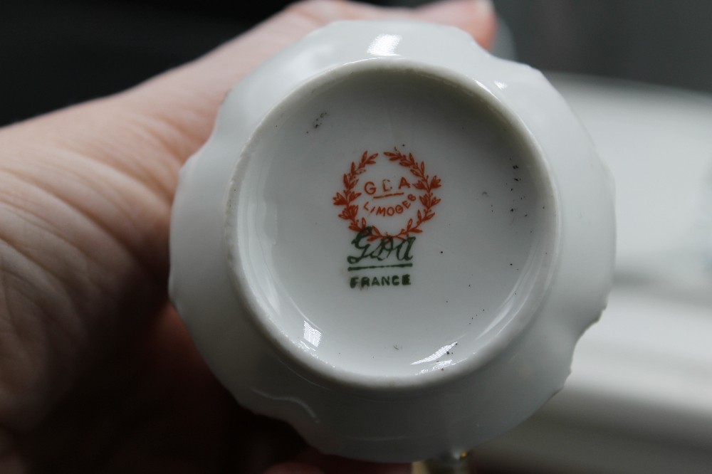 Vtg Limoges porcelain teacup/removable gold glitter faux tree