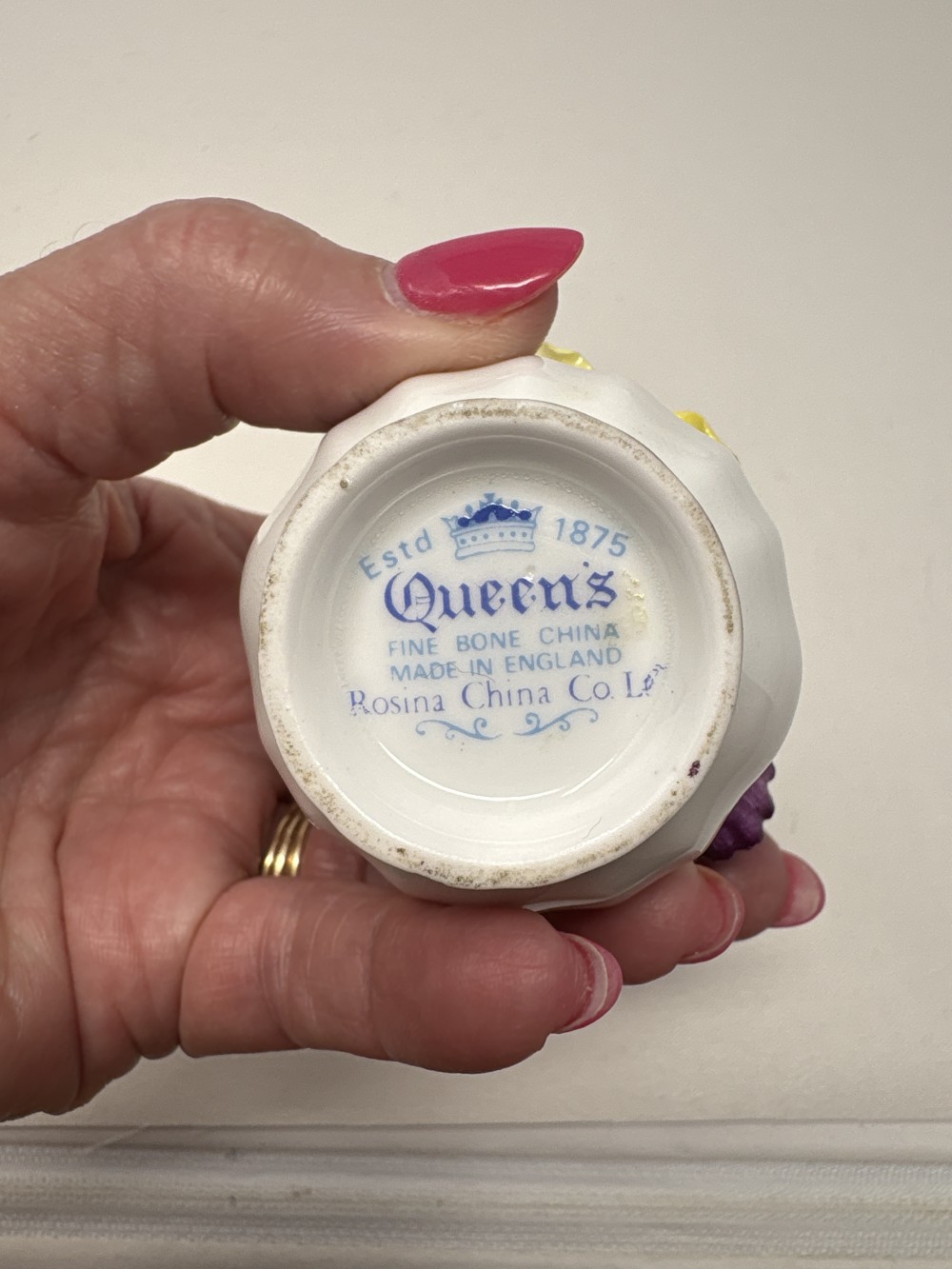 Queen’s Mini Porcelain Flower Arrangement