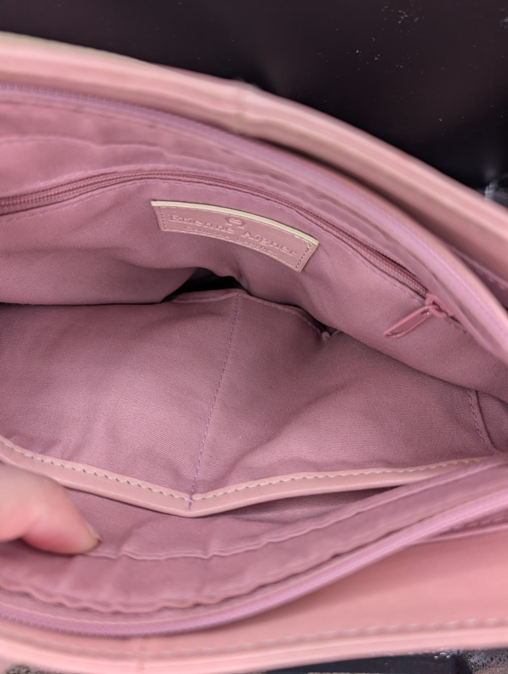 Vtg Etienne Aigner pale pink shoulder bag