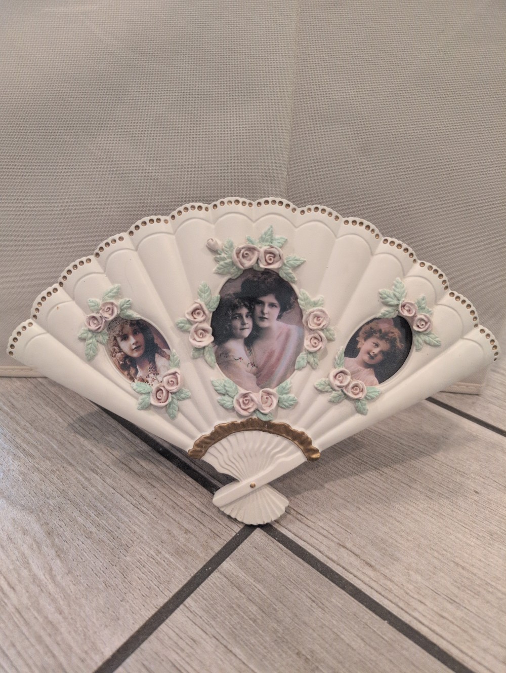 Victorian fan photo frame