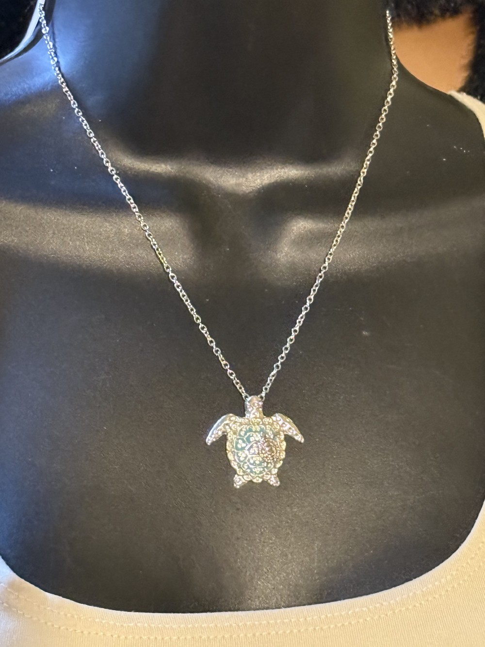 Necklace Enamel Turtle Pendant w baby