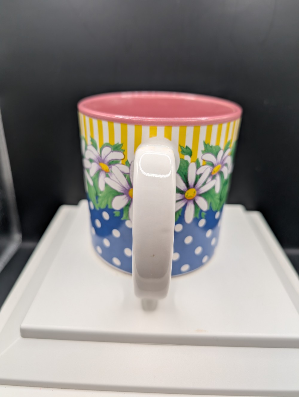Burton & Burton Flowers Inc Balloons Coffee Mug, Daisy Polka Dot Design