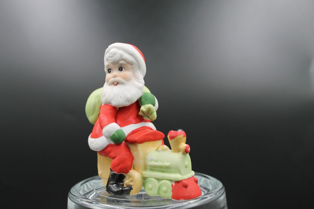 Vtg bisque ceramic Santa on train figurine AS IS