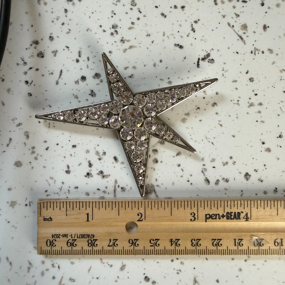 Vintage Silver Tone Rhinestone Star Brooch
