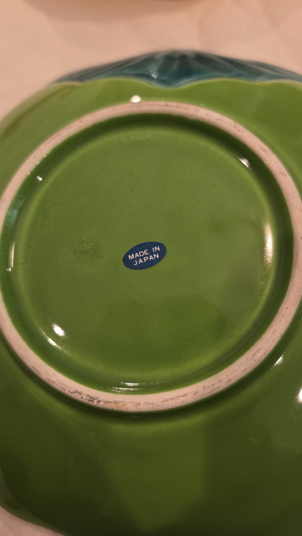 KP-379 4 vtg ceramic veggie plates