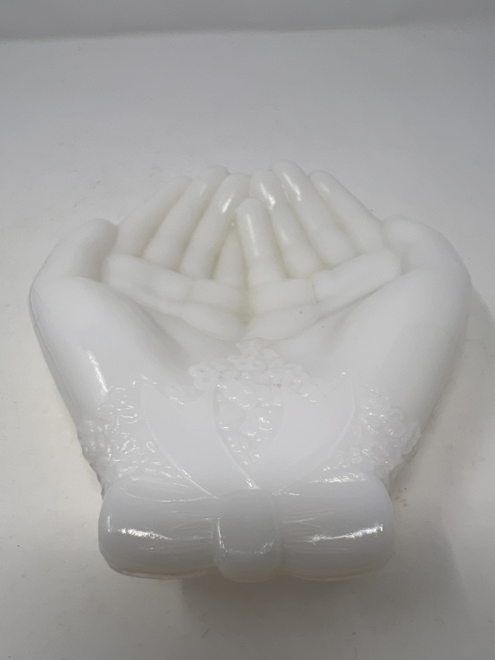 Vtg Avon Open Hands Milk Glass