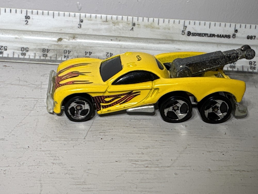 Hot Wheels Tow Jam Yellow 1997 Die Cast Car As-is