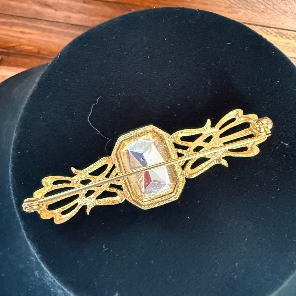 Vintage Gold Tone Bar Brooch with Red Emerald Cut Stone