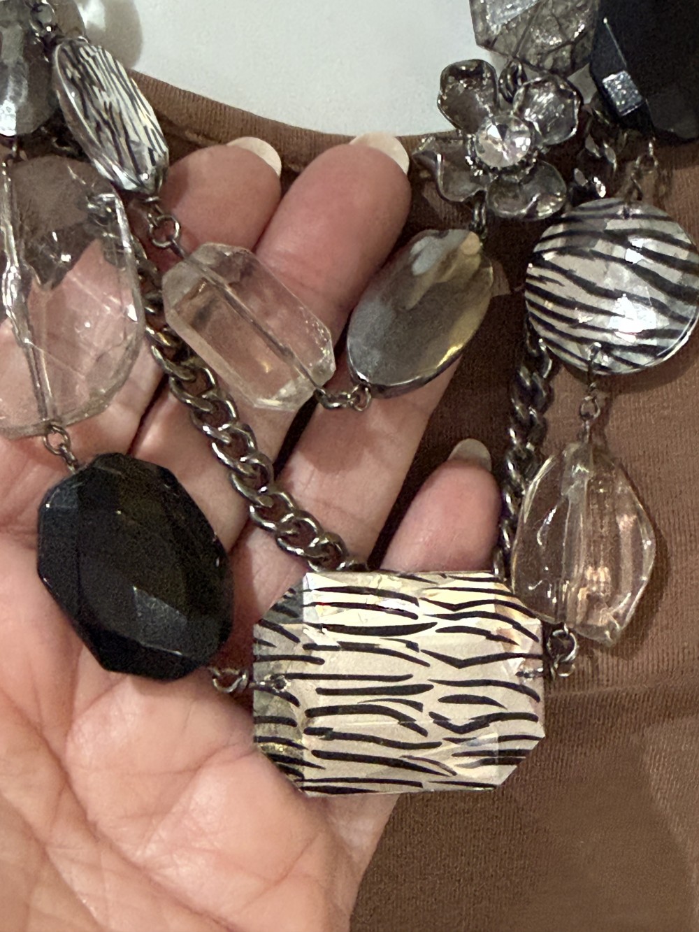 Necklace Chunky Blk & Zebra Bead Gunmetal Multi Strand