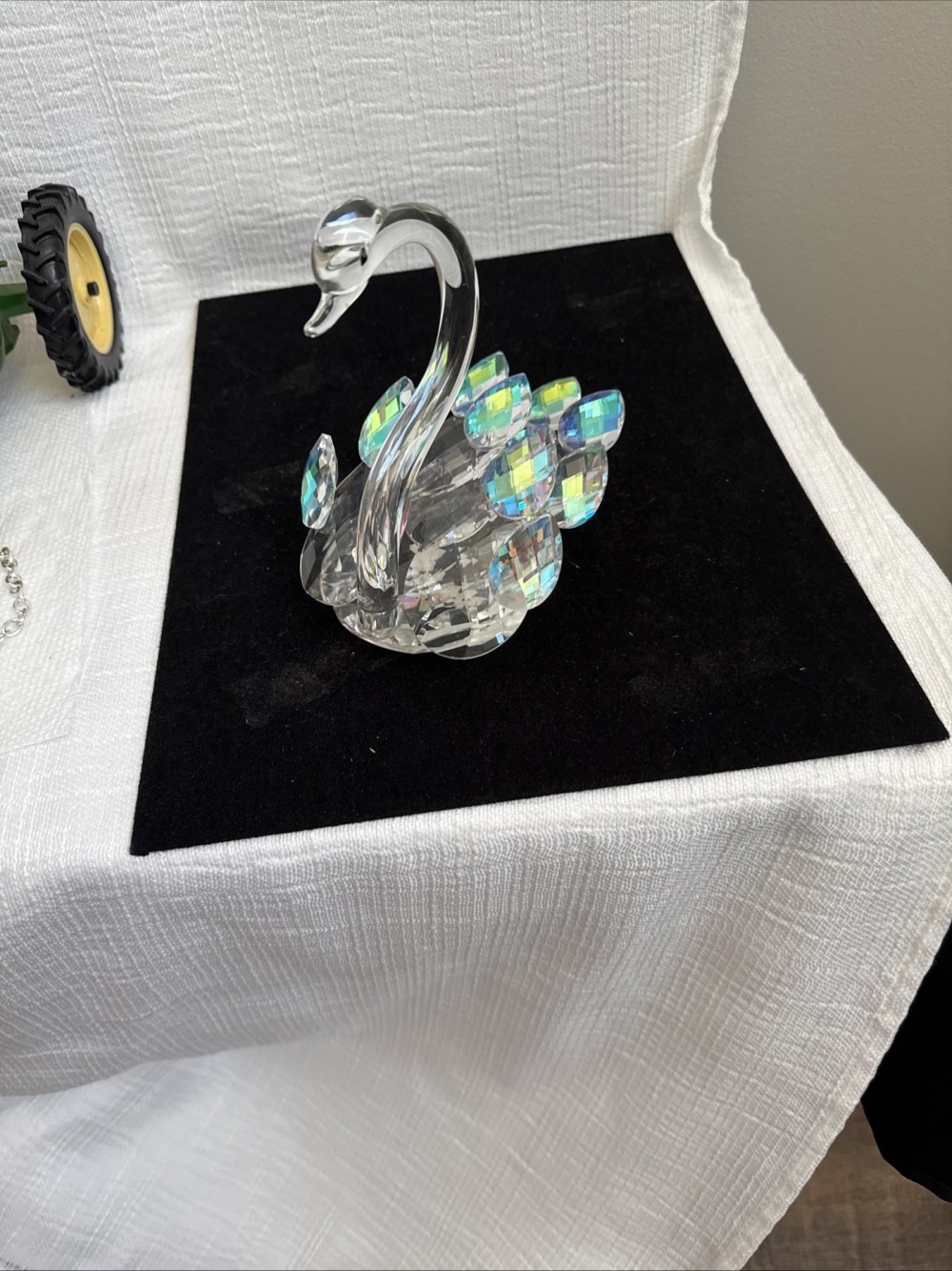 CRYSTAL SWAN, IRIDESCENCE CRTSTAL FEATHERS