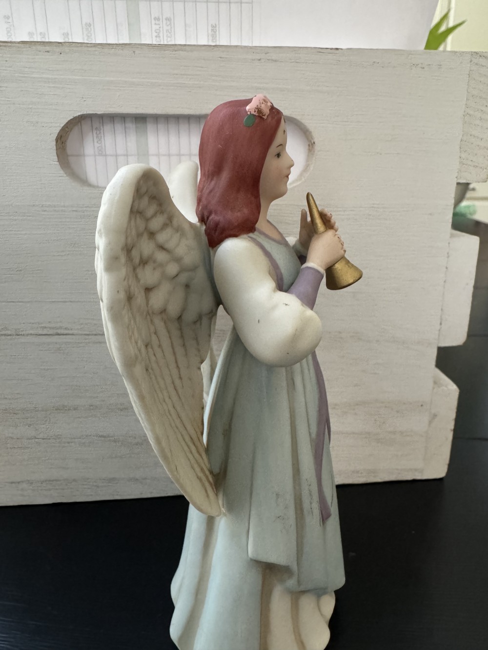 ANGEL, PORCELAIN ANGEL HOLDING HORN