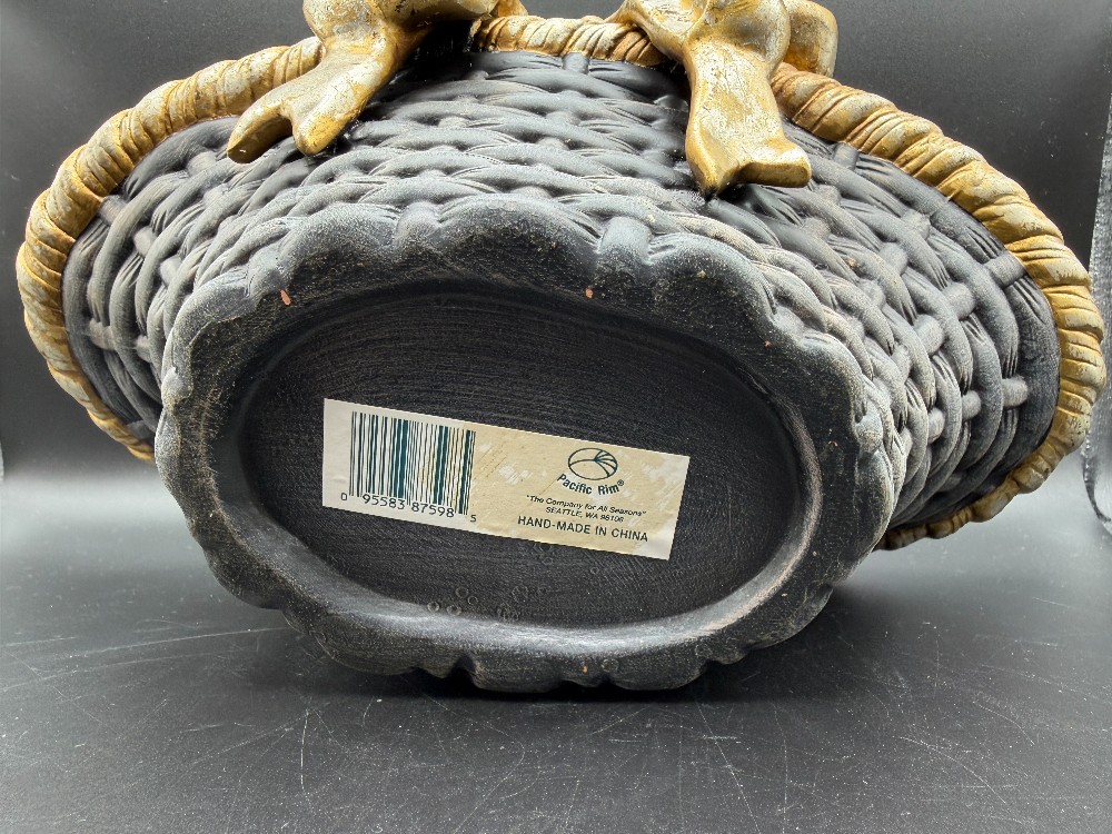 Pacific Rim Heavy Cold-Cast Ceramic Resin Basket Bowl with Gold Bow