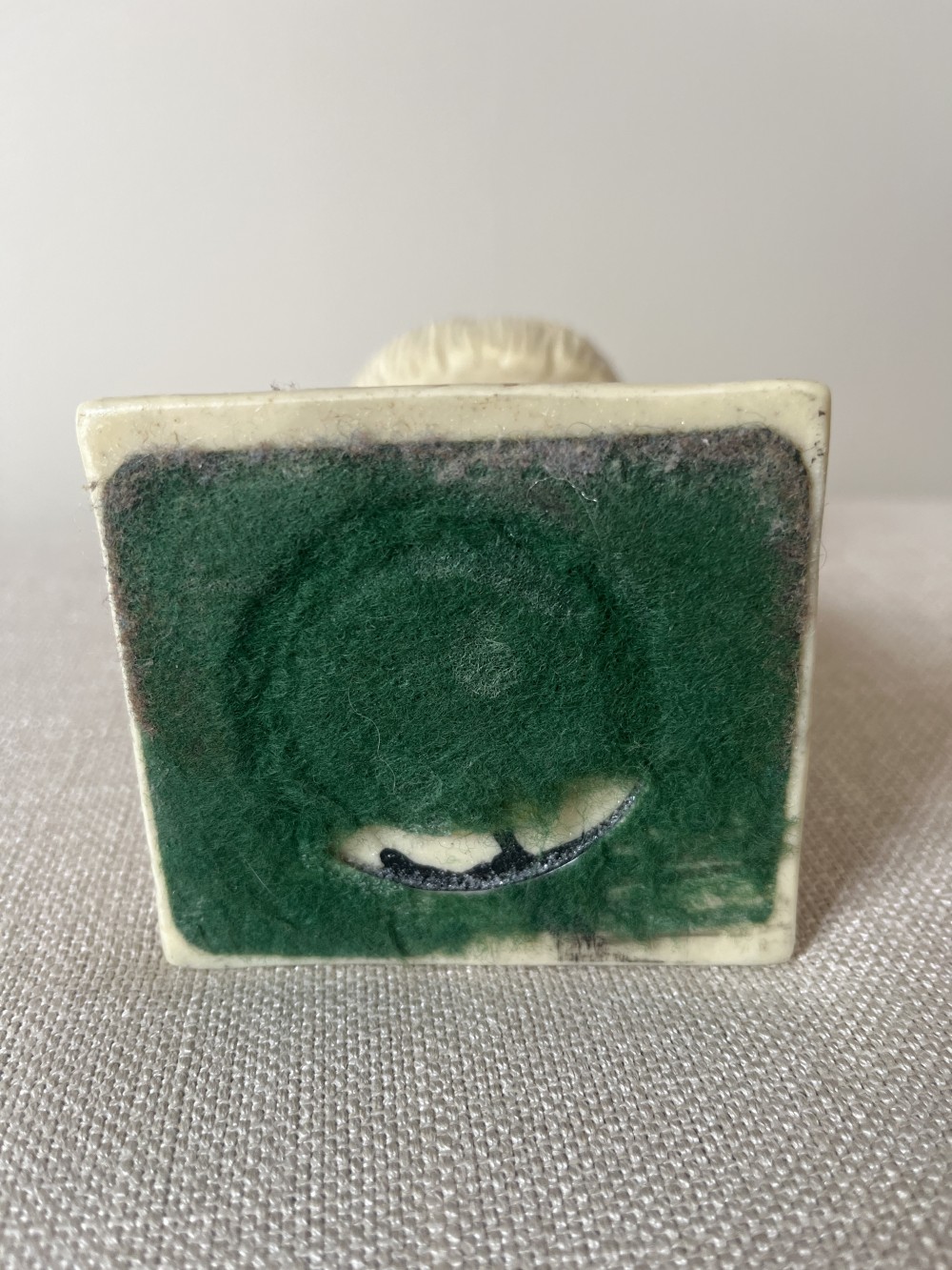 Vintage Statue 1070s 