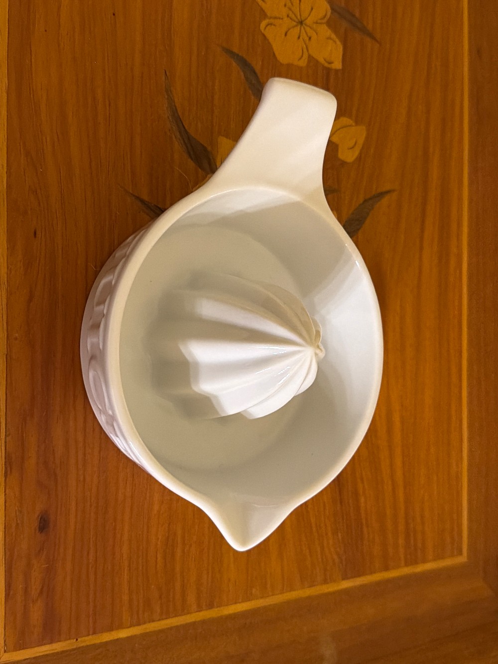 Fitz & Floyd Juicer White