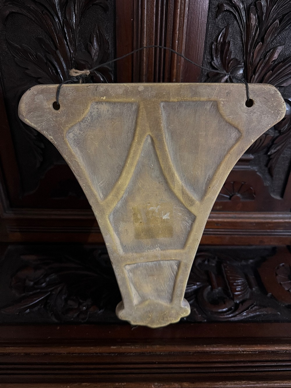 Vintage Cream & Gold Scalloped Wall Pocket