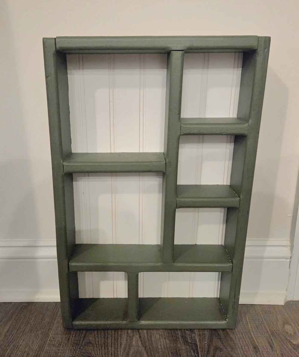 VTG Wood Wall Trinket Shelf Green