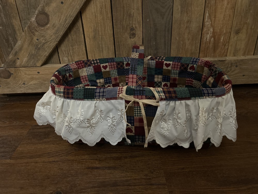 Vtg large lined country basket