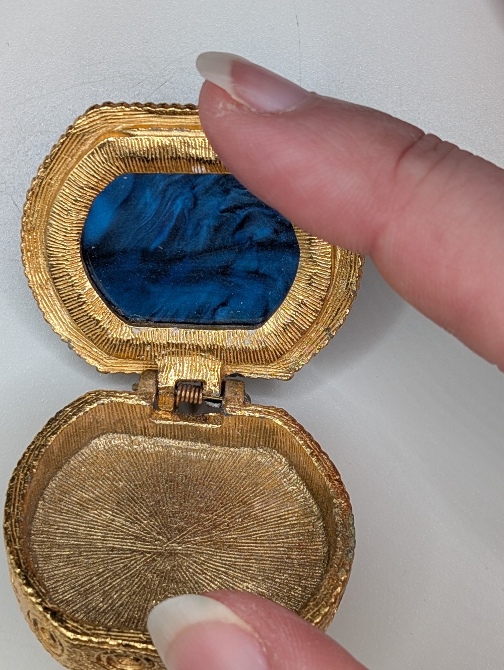 Vtg blue/gold trinket box