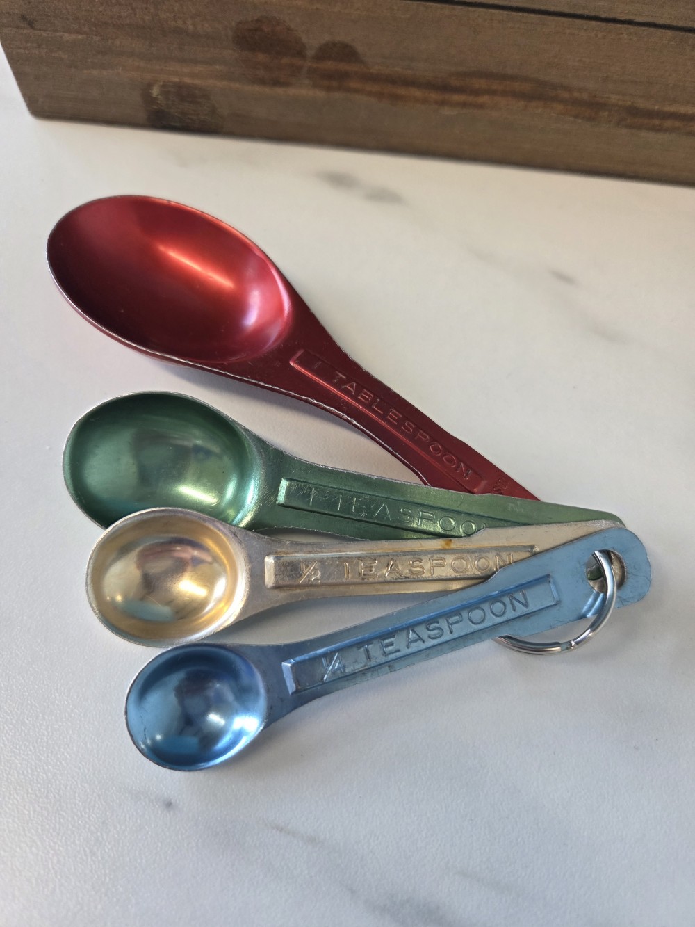 KP-1764 vintage measuring spoons