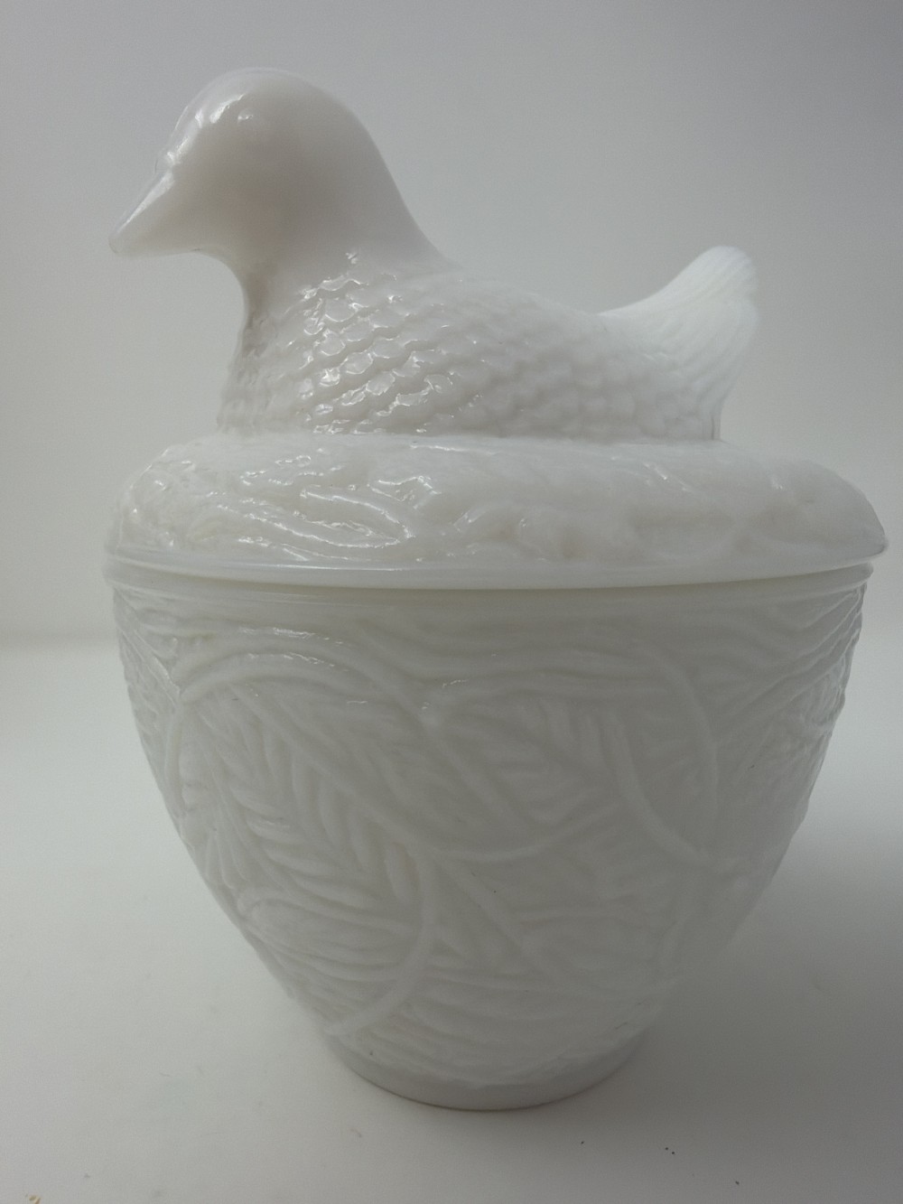 Avon Dove On Nest Covered Dish