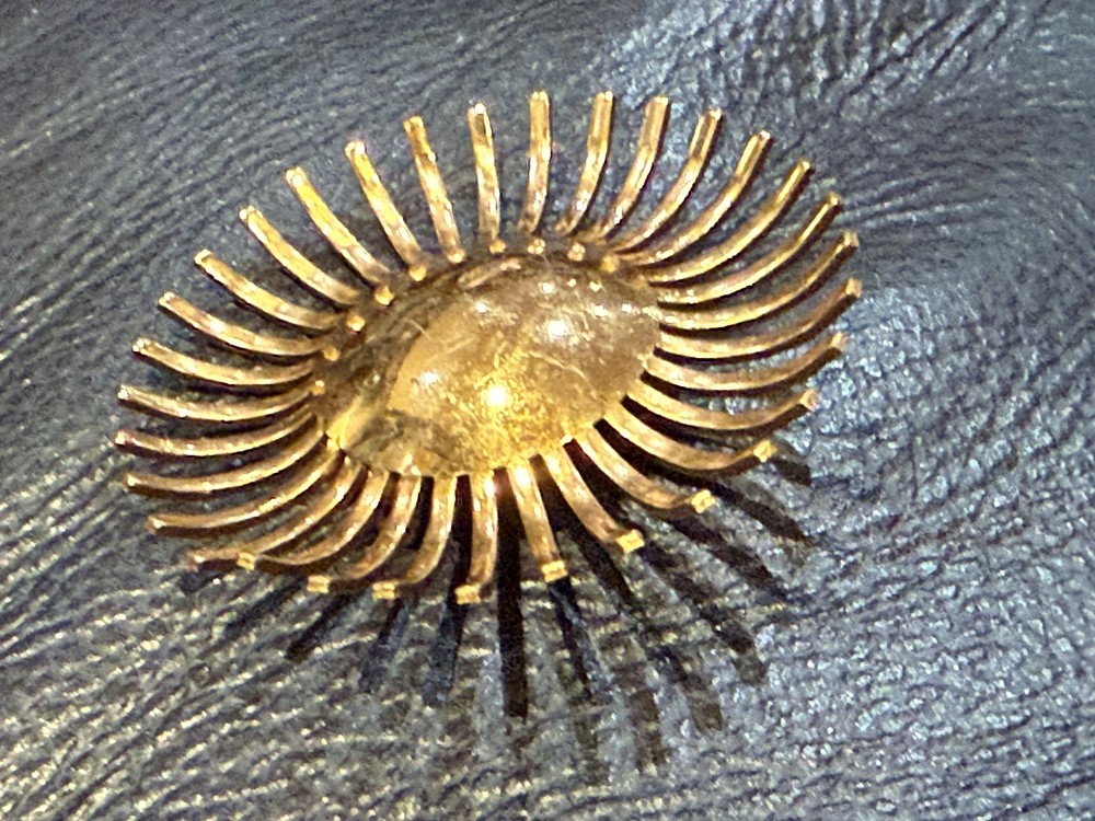 Vintage Gold Round Spikey Brooch Pin