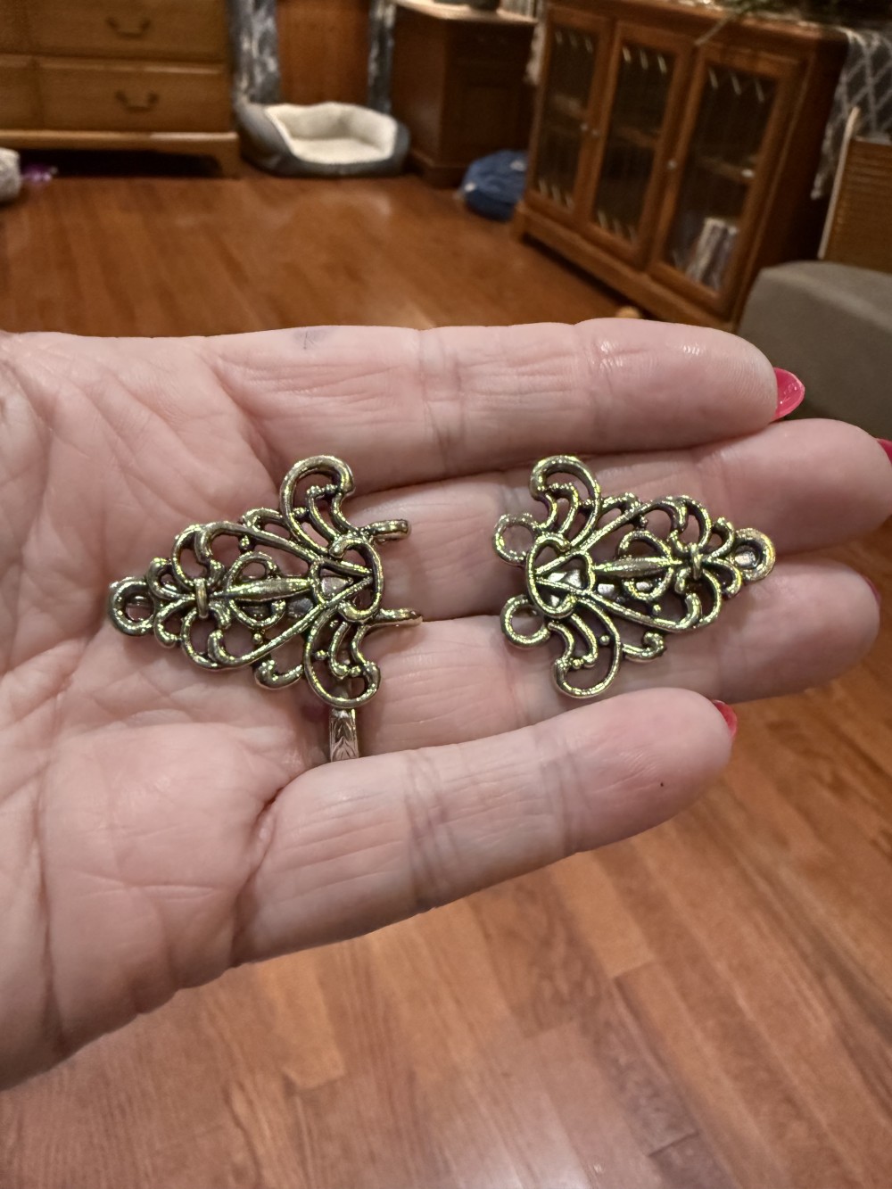 Sweater Clip, Cloak Clip, Dress Clip: Filigree Triangle