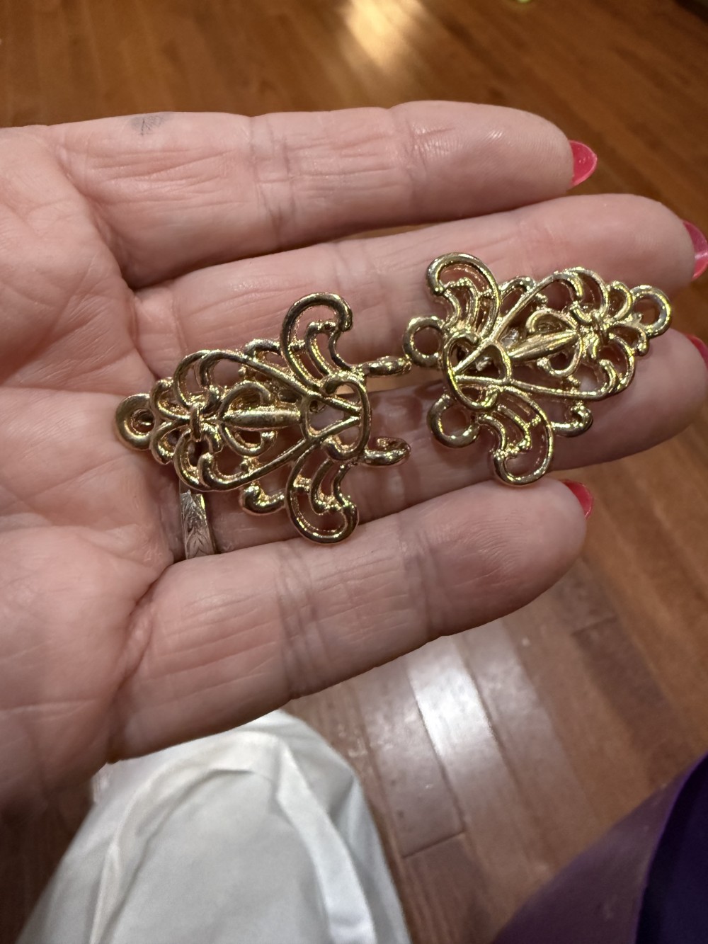Sweater Clip, Cloak Clip, Dress Clip: Filigree Triangle