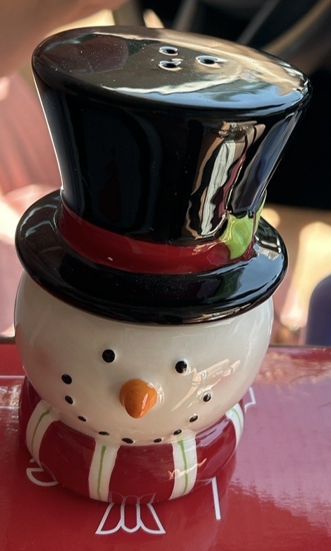 Home Accents Holiday Ceramic Snowman Salt and Pepper Shakers Set NIB