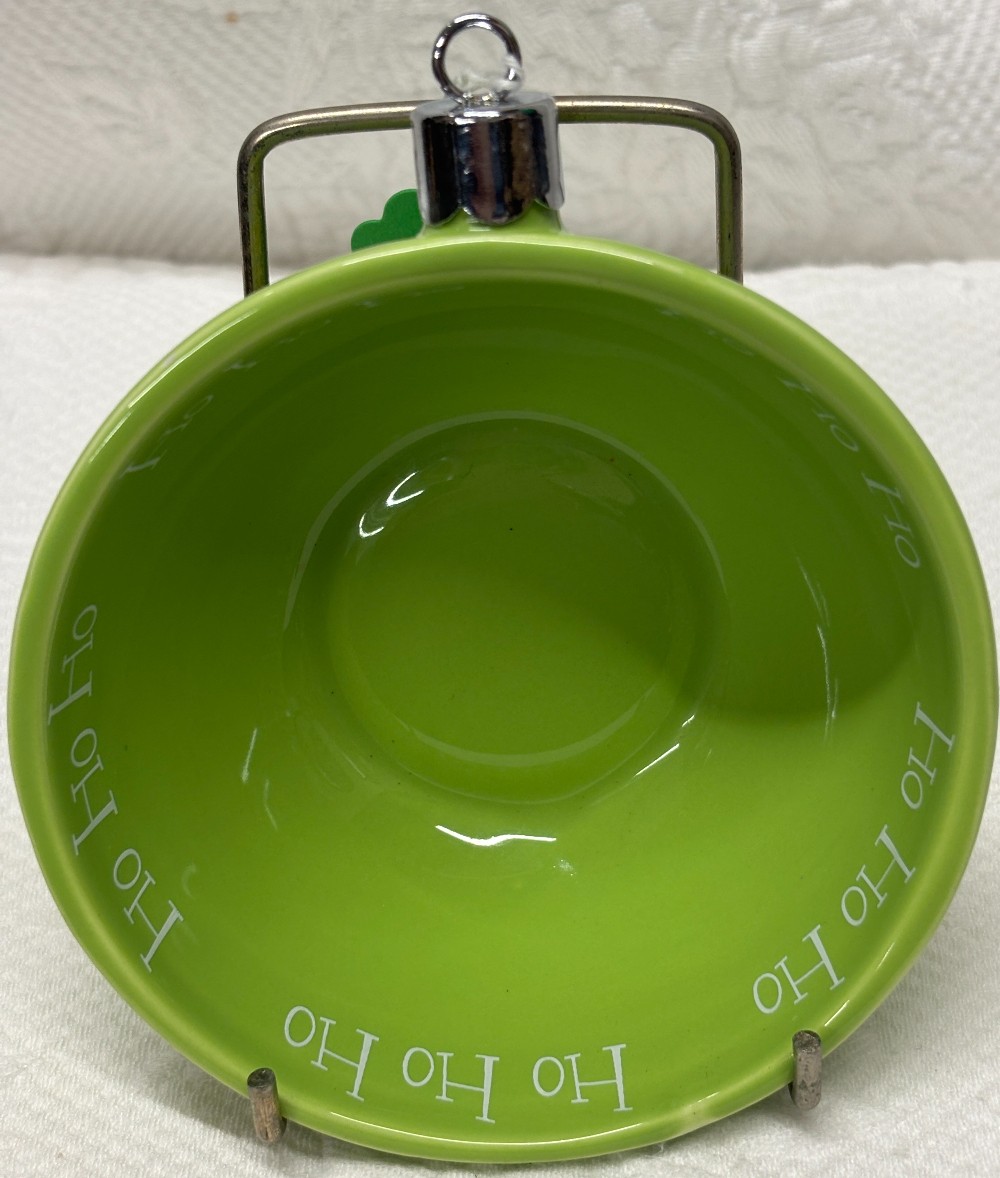 Xmas Mudpie bright green ornament dish Ho Ho Ho