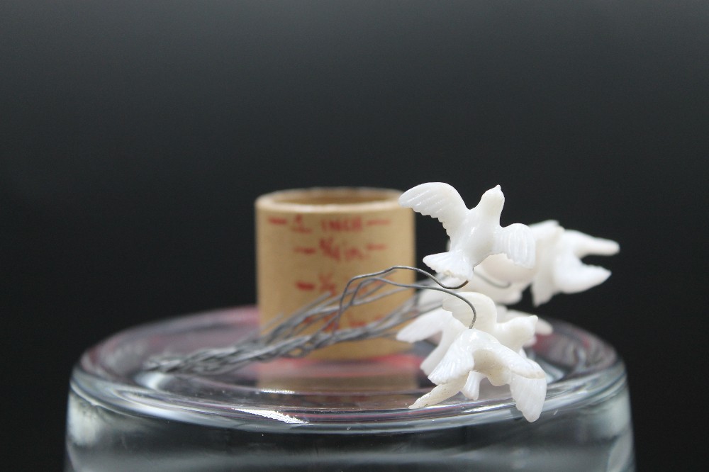 Vtg 1970s mini dove floral picks - wired cluster