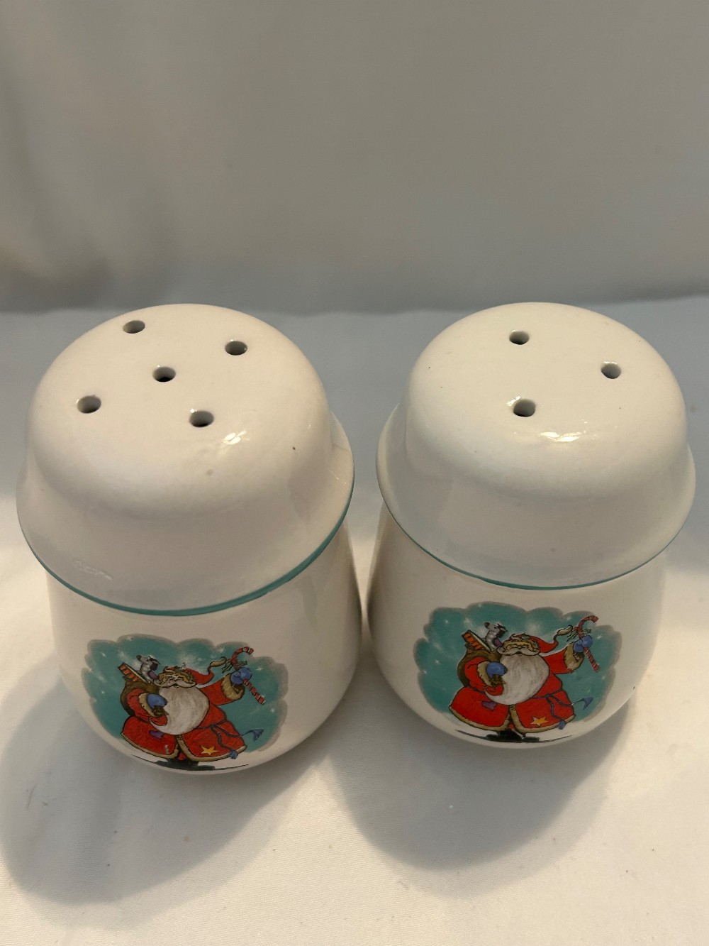 Vintage - Santa Claus salt and pepper shakers