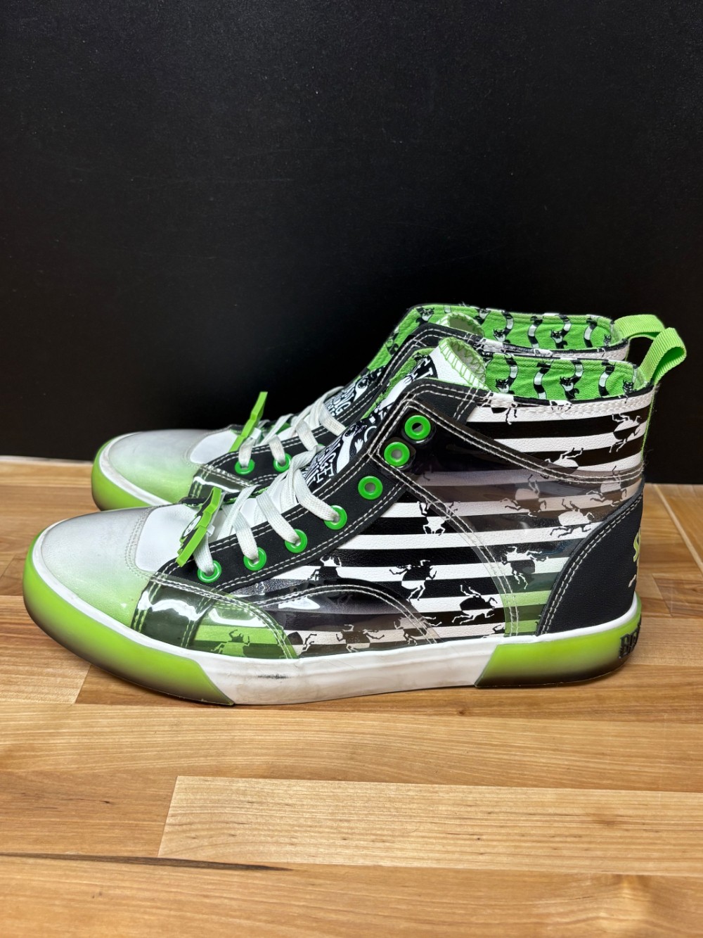 Beetlejuice Ground Up High Top Sneakers Black Green Its Showtime Size 9.5